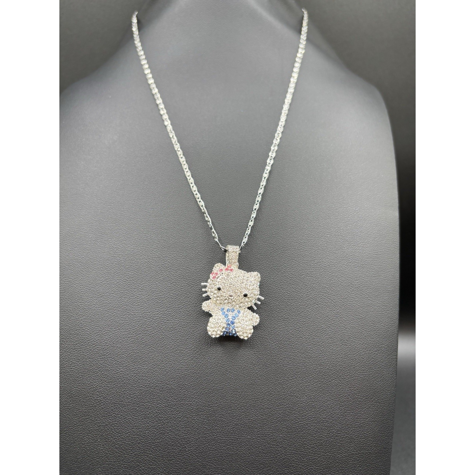 Hello Kitty Pendant Hk Necklace - Gold Plated In White Beautiful - New